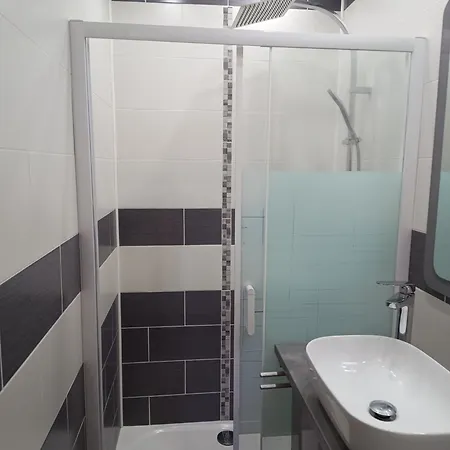 A L'ombre Du Lilas Ii - Terrasse - Possibilite Privatif Sur Place - Possibilite Piscine A 20 Minutes * Эпиналь