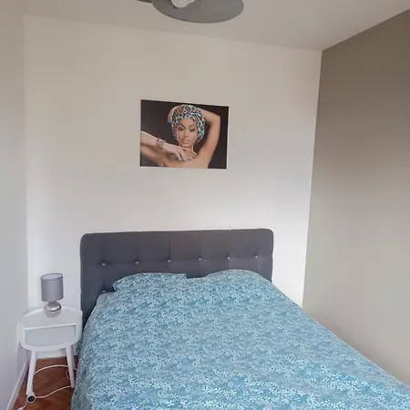 A L'ombre Du Lilas Ii - Terrasse - Possibilite De エピナル