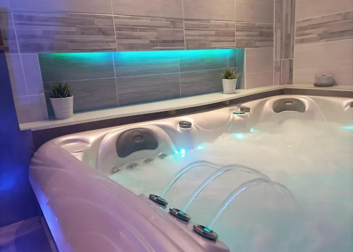 아파트 A L'ombre Du Lilas Ii - Terrasse - Possibilite Privatif Et Piscine 에피날